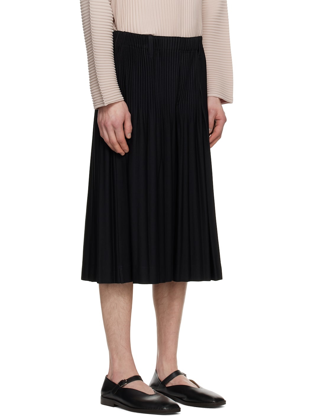 Black Tailored Pleats 1 Shorts - 2