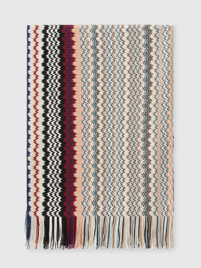 Wool blend shawl with fringes 1