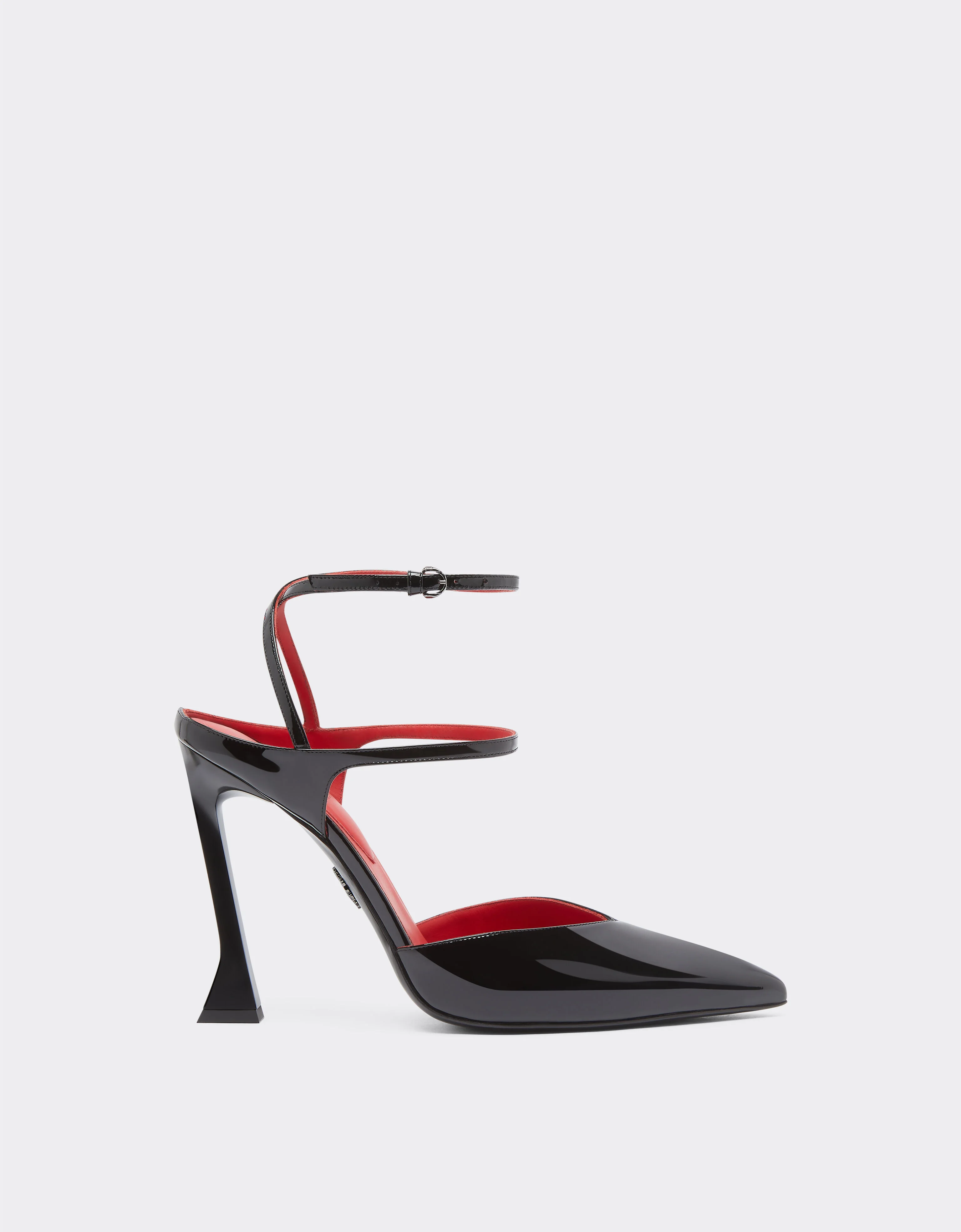 Pump shoe in coated leather - 1