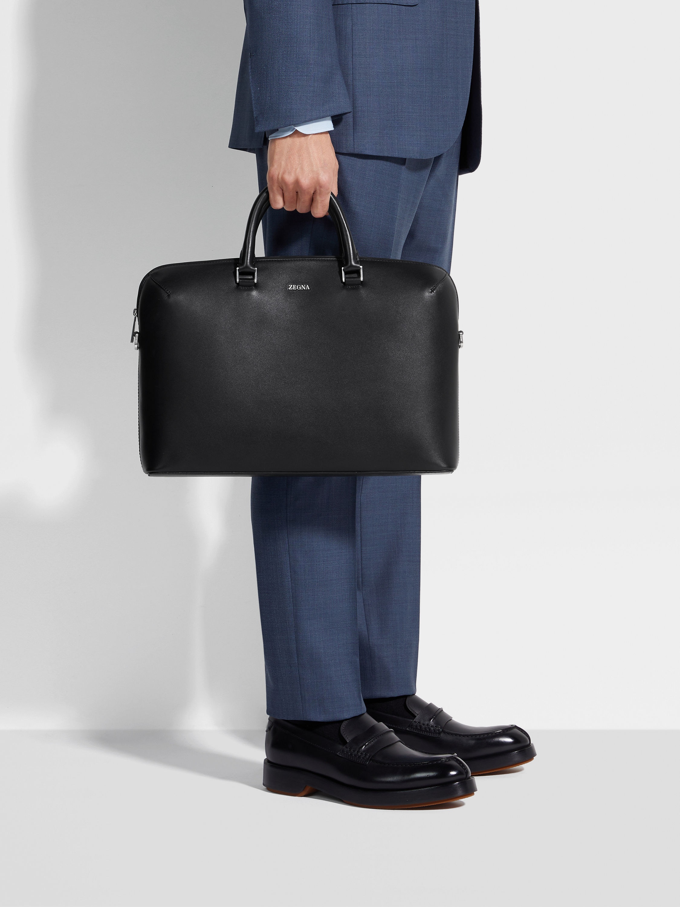 BLACK LEATHER BUSINESS BAG - 2