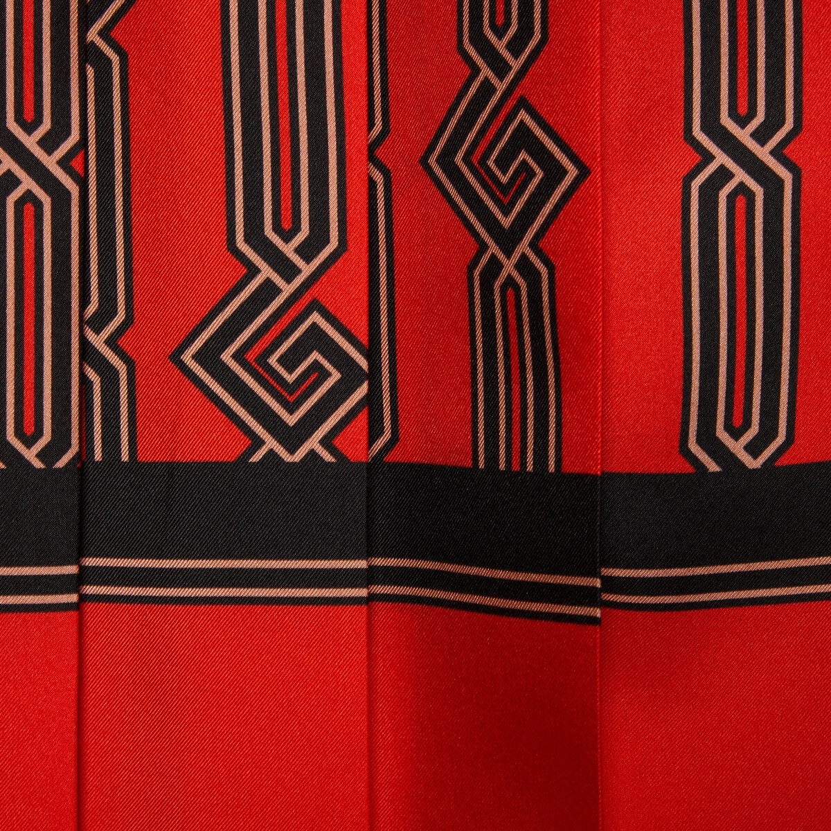 Square G chain print silk dress - 5