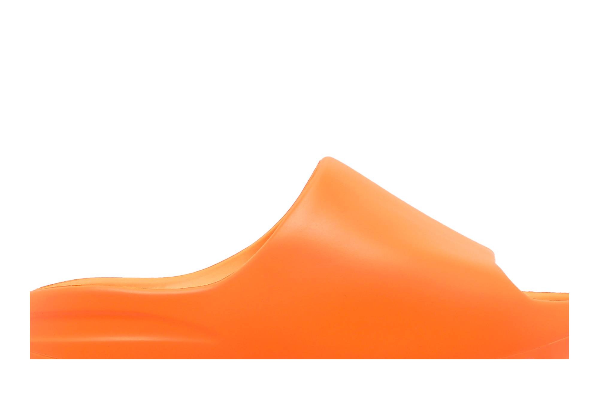Yeezy Slides 'Enflame Orange' - 2