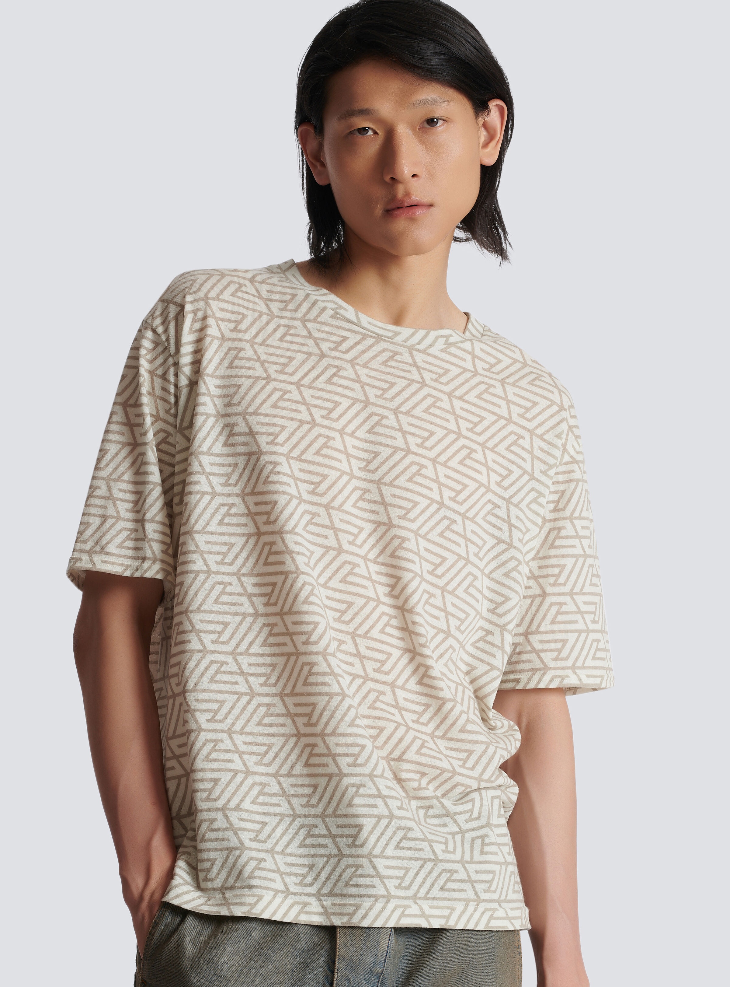 Cotton T-shirt with printed pyramid monogram - 7