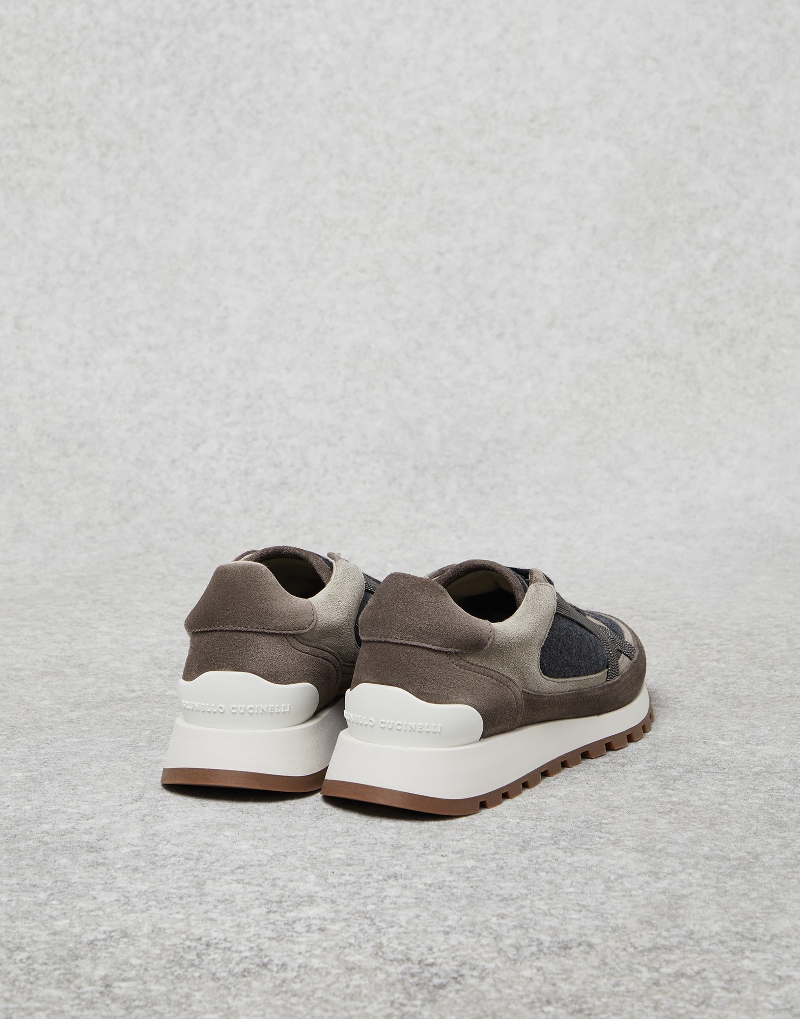 Suede and virgin wool flannel runners with precious contour - 3