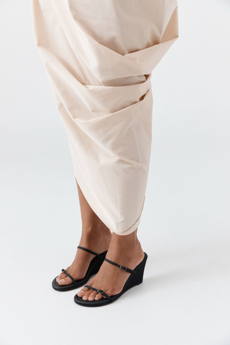 ST. AGNI Petit Belt Detail Wedge - Black outlook