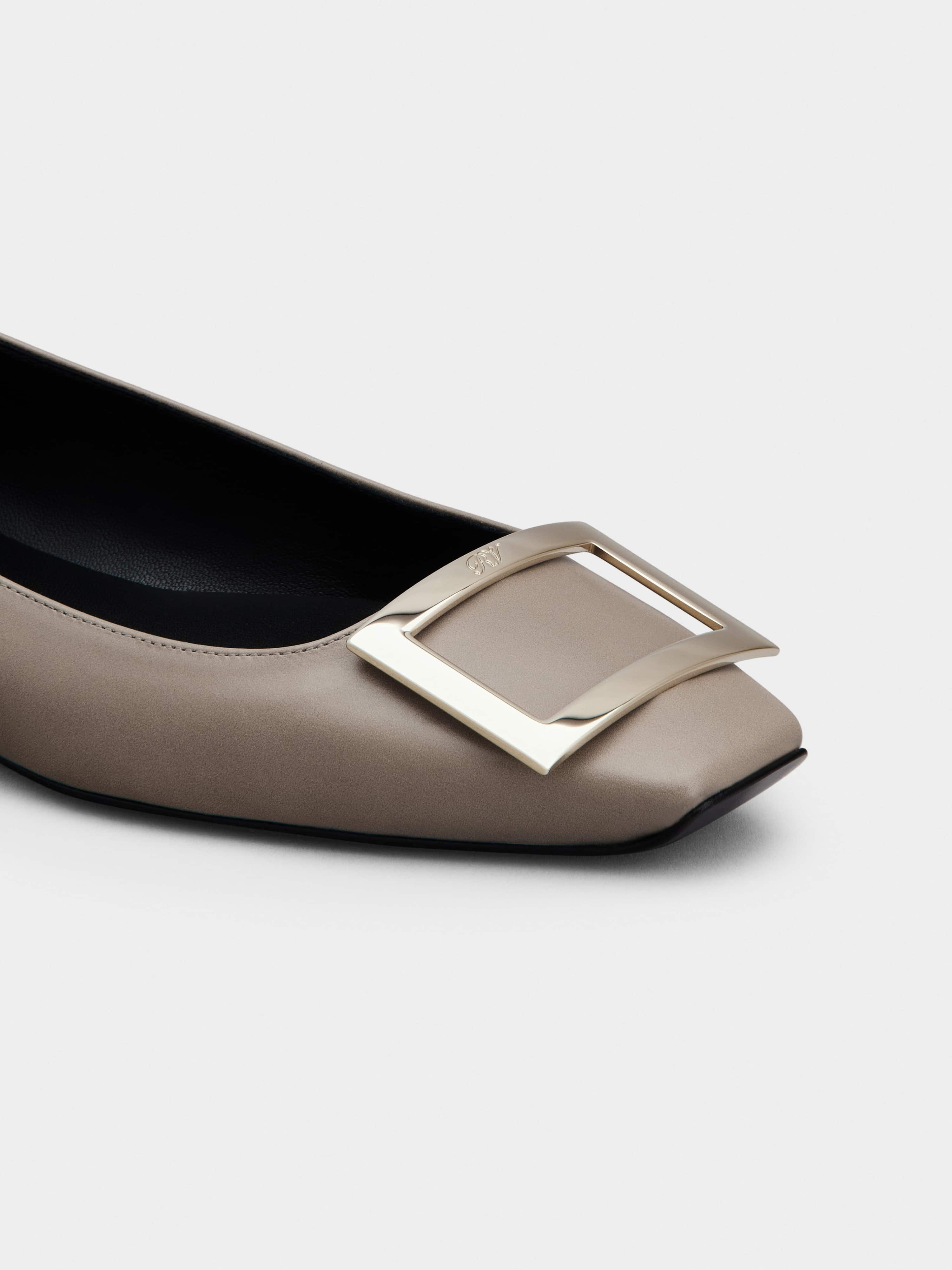 Trompette Metal Buckle Ballerinas in Leather - 3