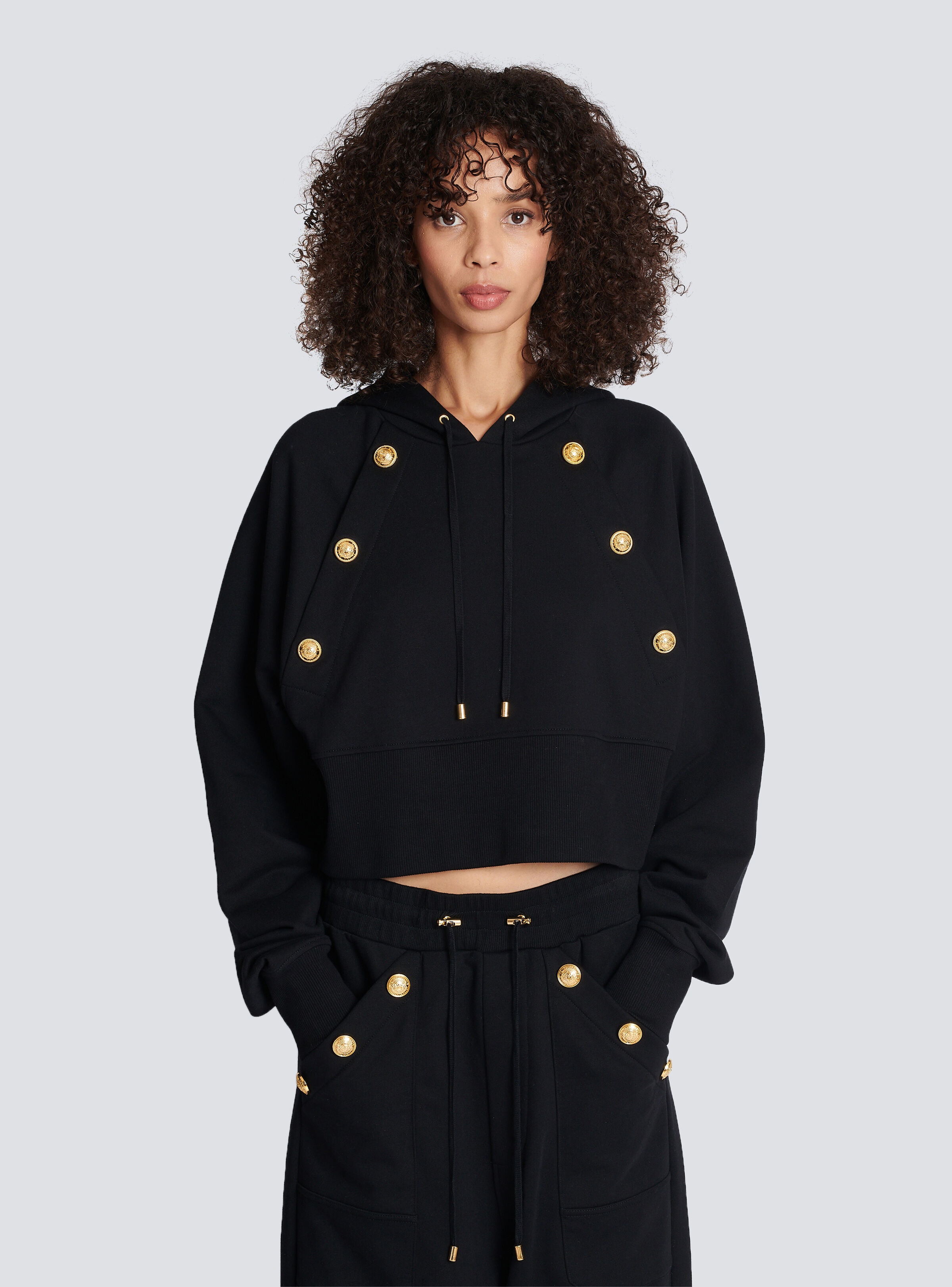 Eco-responsible cropped cotton sweatshirt with gold buttons - 5