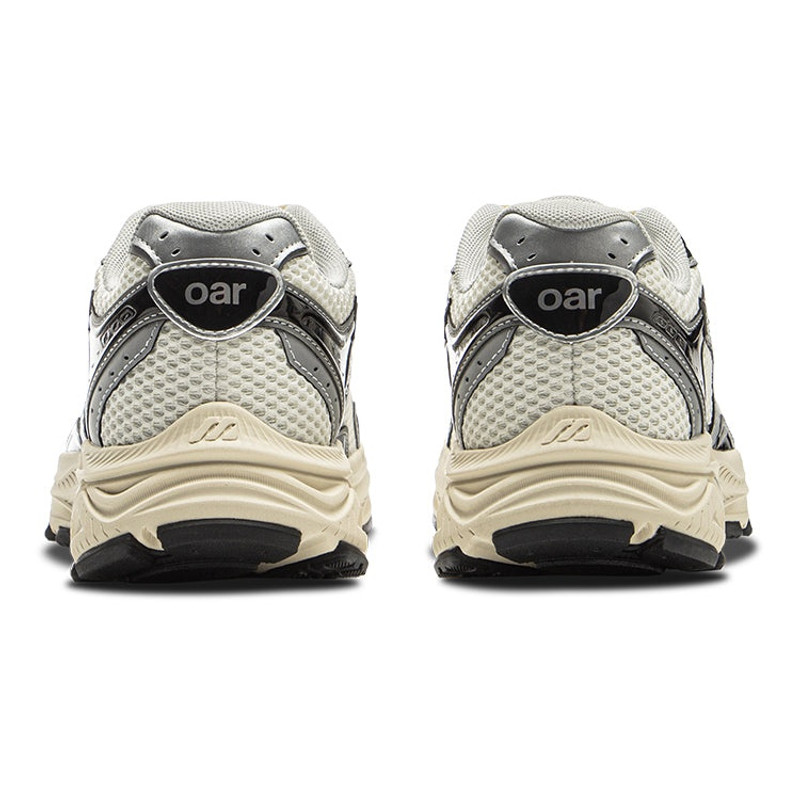Mizuno Mizuno x Oarism Racer S 'Cream White Silver' D1GH243601 outlook