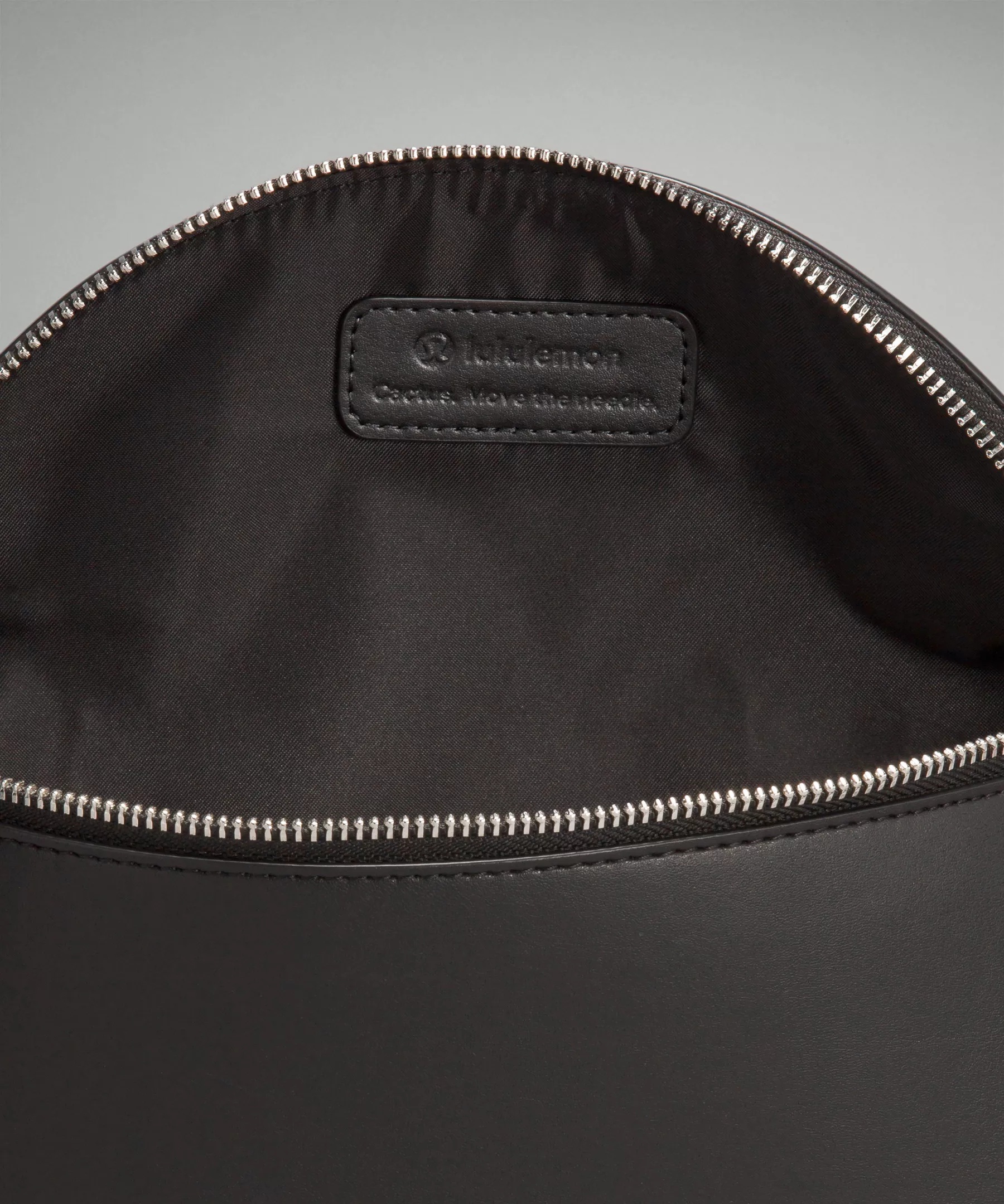 Cactus Material Saddle Crossbody Bag 2L - 4