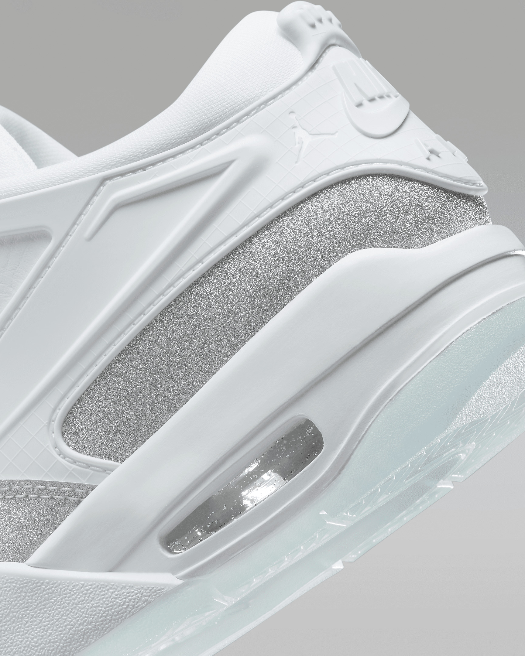 Air Jordan 4 RM Women's Shoes - 8