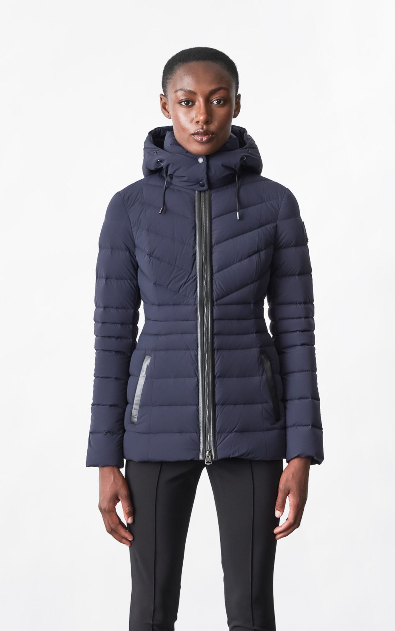 PATSY Agile 360 down jacket with blue fox fur - 7