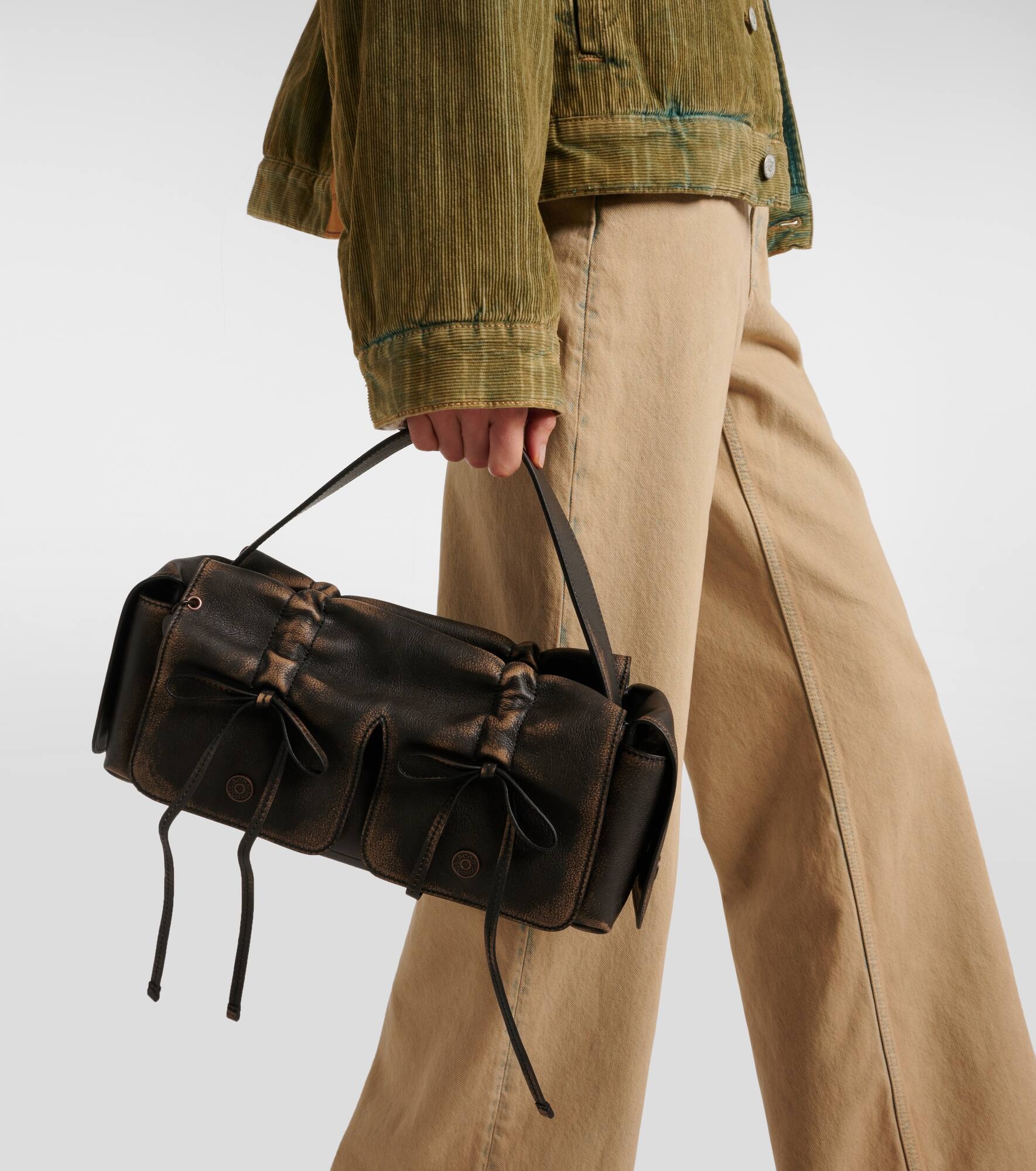 Multipocket leather shoulder bag - 2