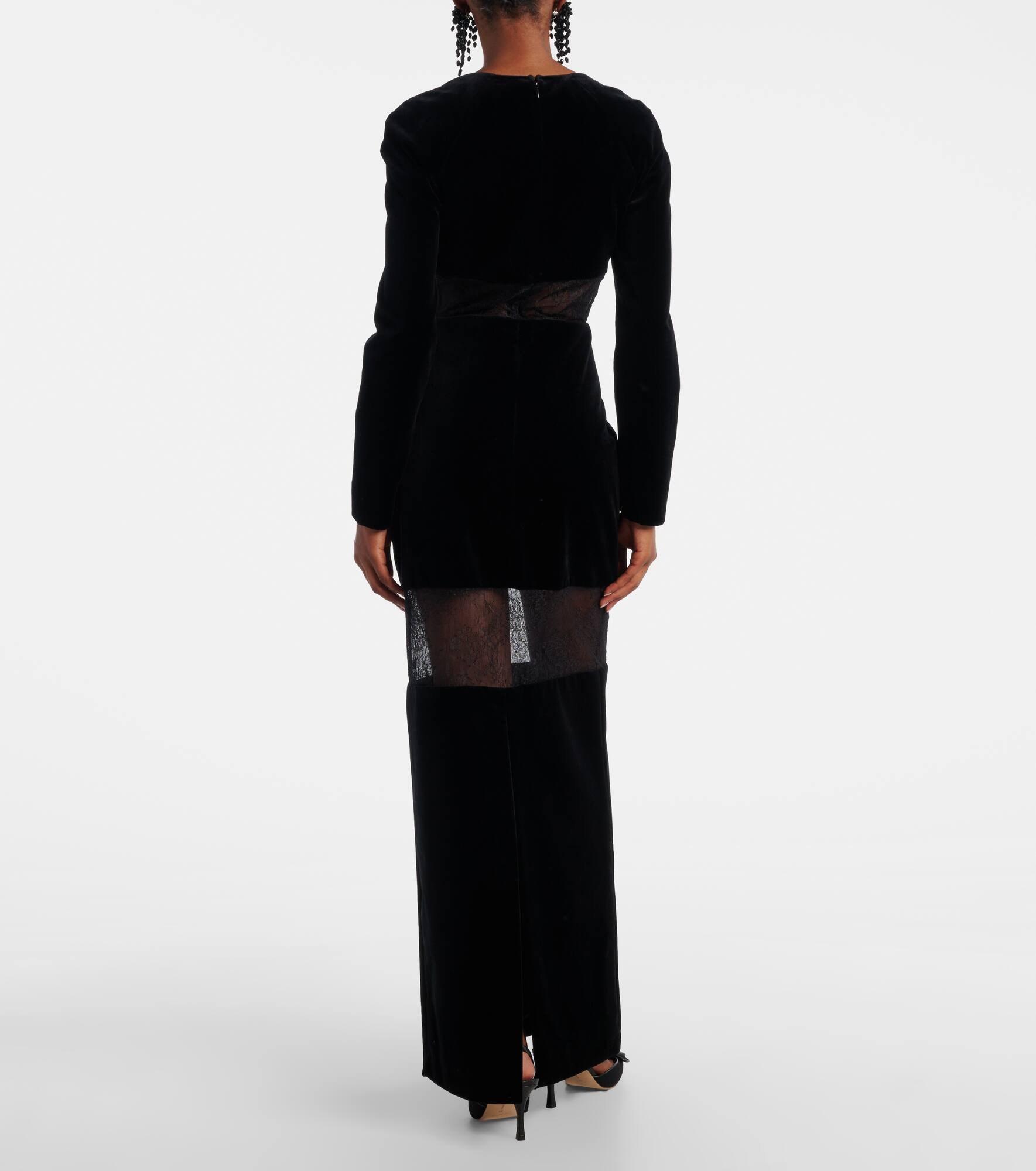 Velvet and lace gown - 3