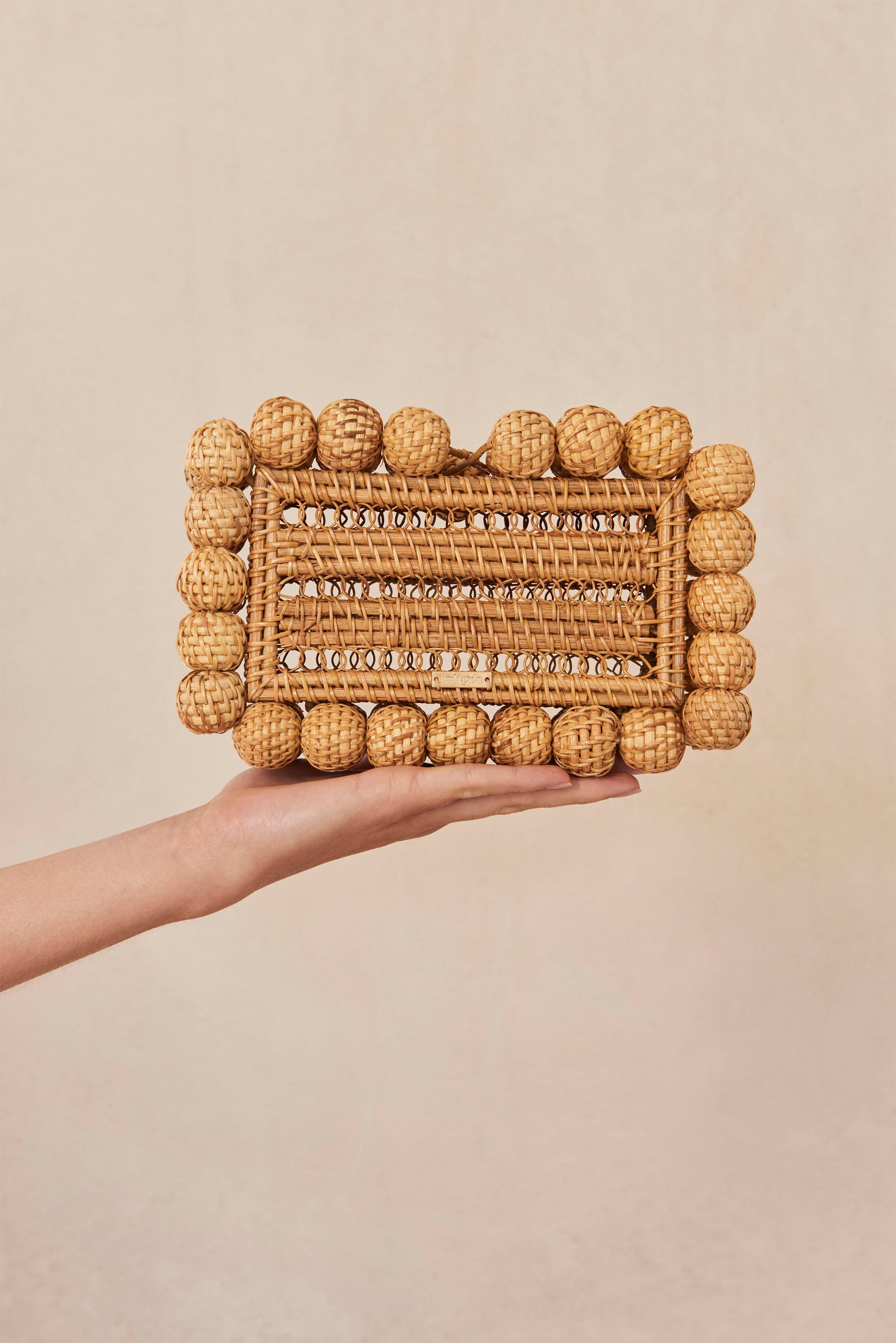 EOS RATTAN CLUTCH - 4