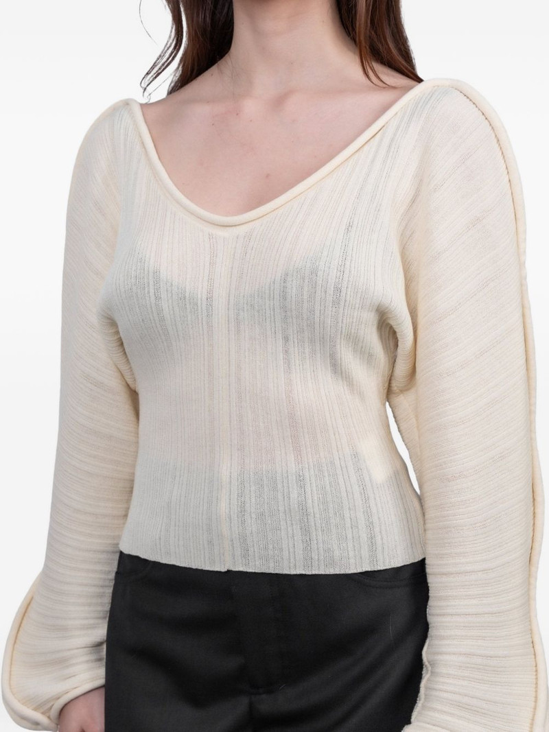 V-neck long-sleeve top 4