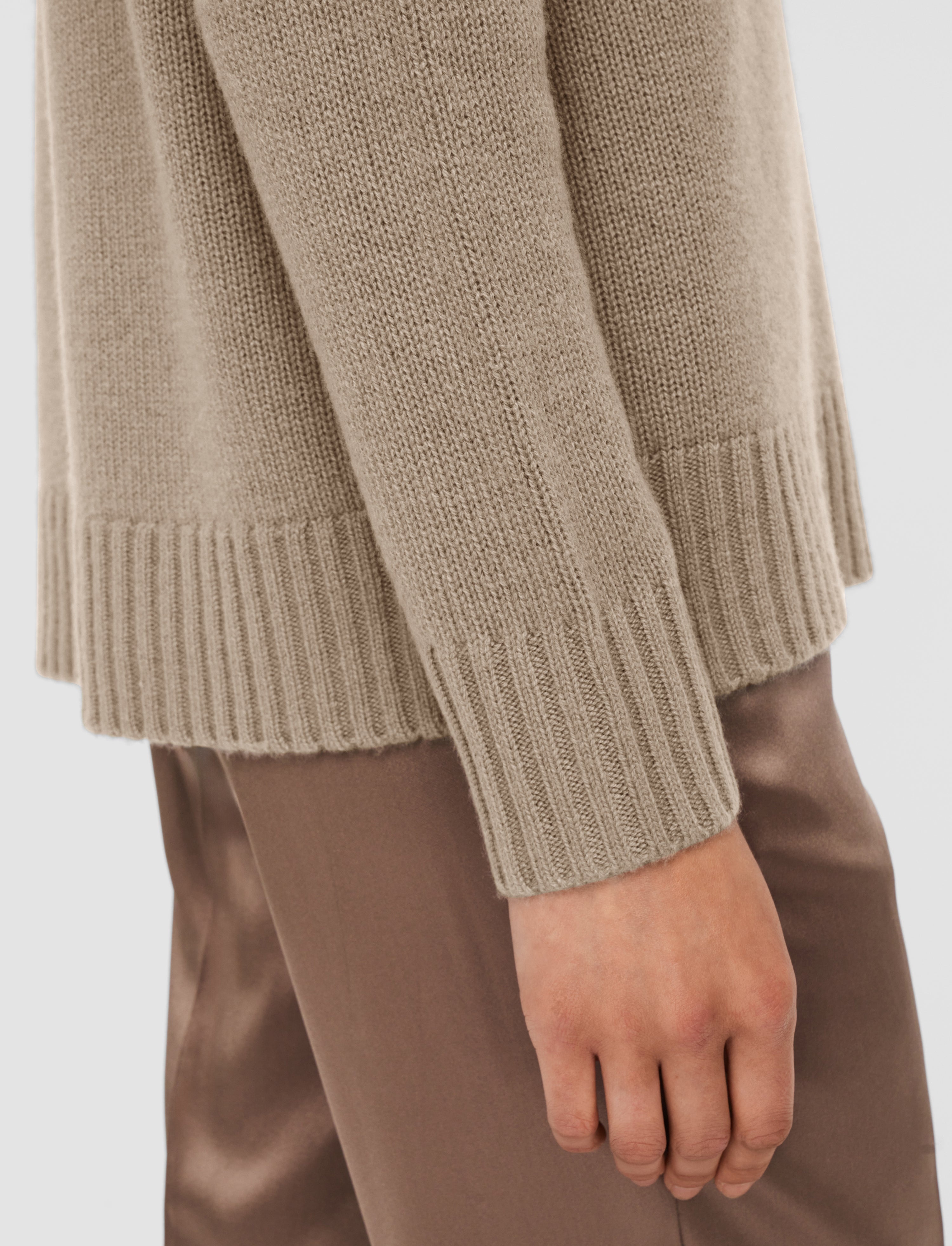 Open Cashmere Round Neck Jumper - 6