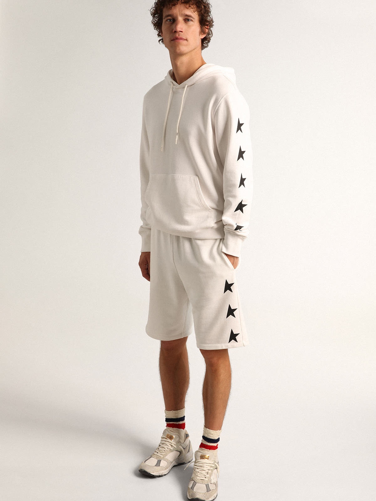 Alighiero Star Collection hooded sweatshirt in vintage white with contrasting black stars - 3