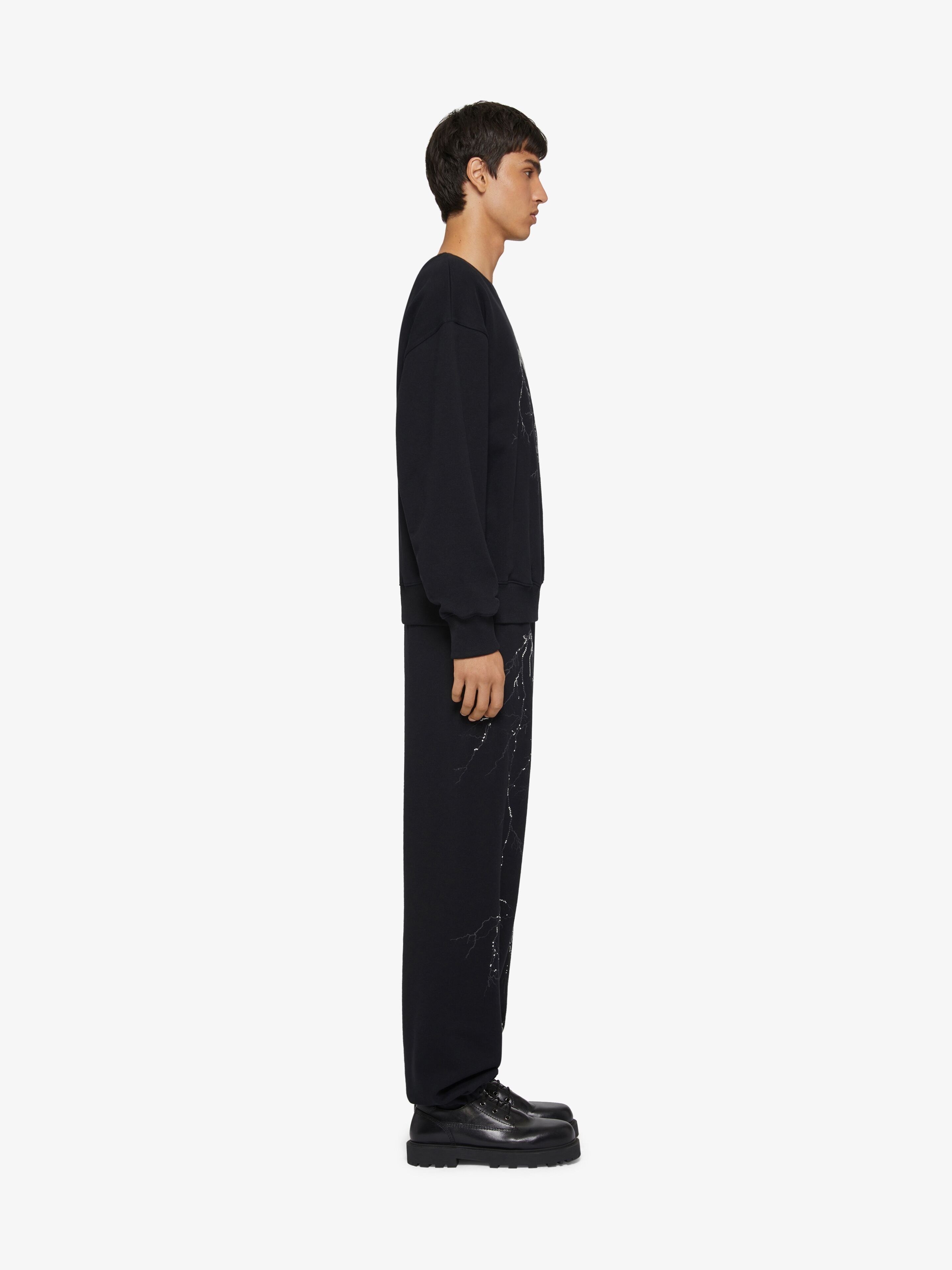 JOGGER PANTS IN FLEECE WITH REFLECTIVE ARTWORK - 3