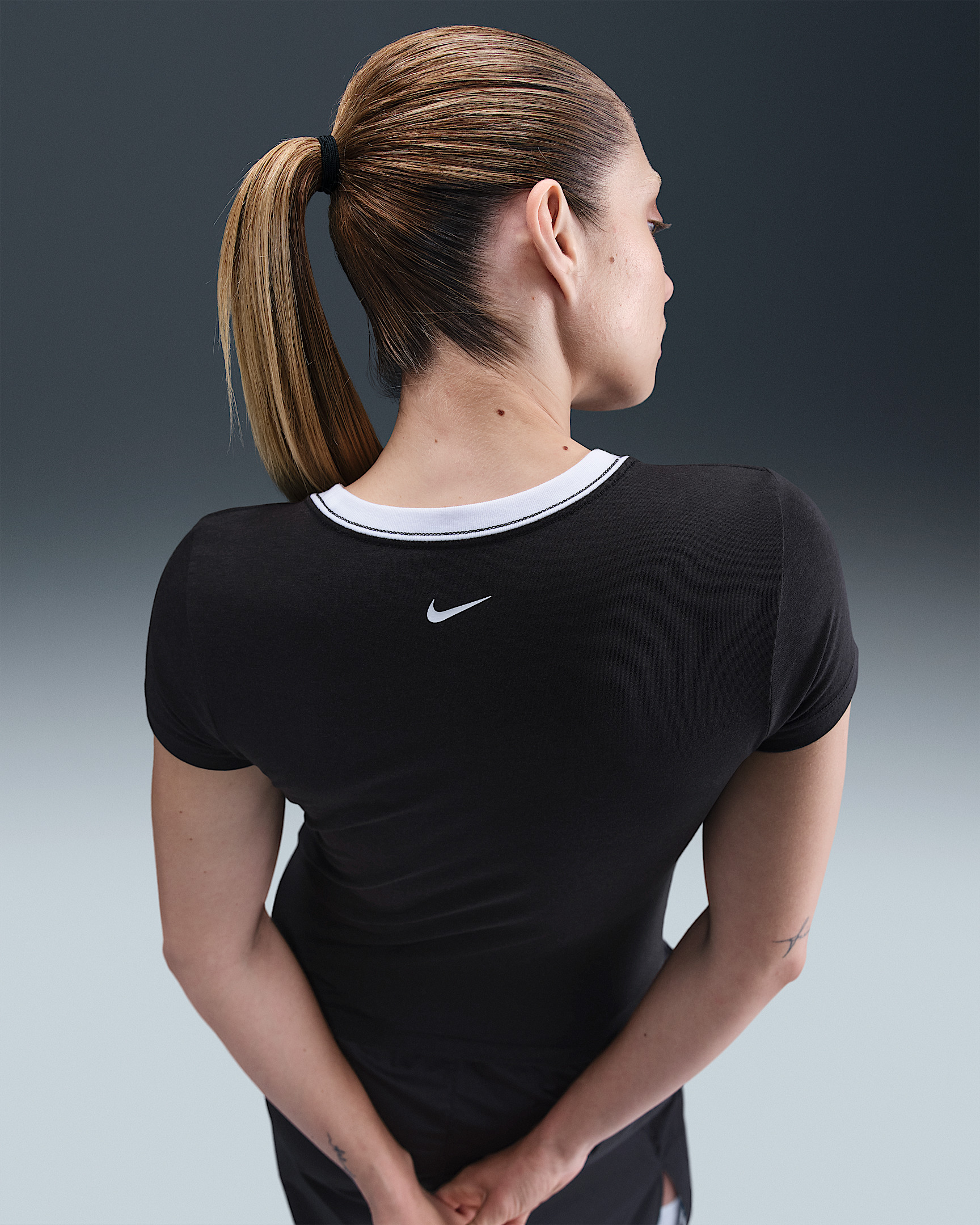 Nike Sportswear Chill Knit Women's Slim Cropped T-Shirt - 2