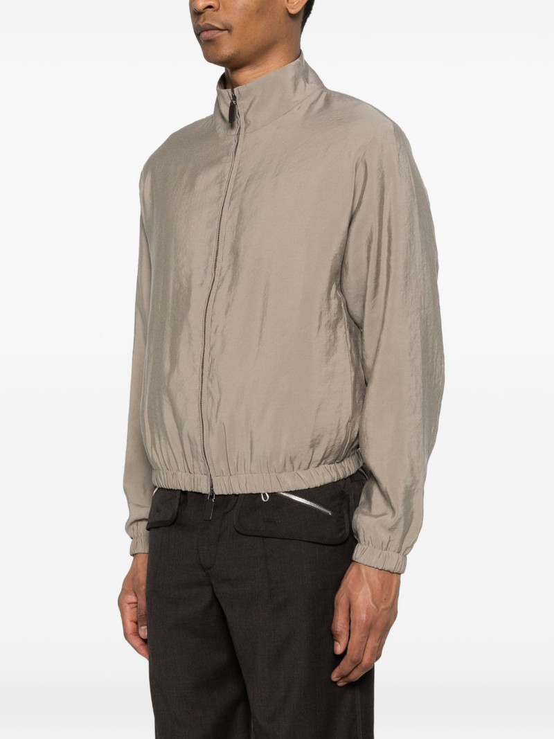 zip-up jacket 3