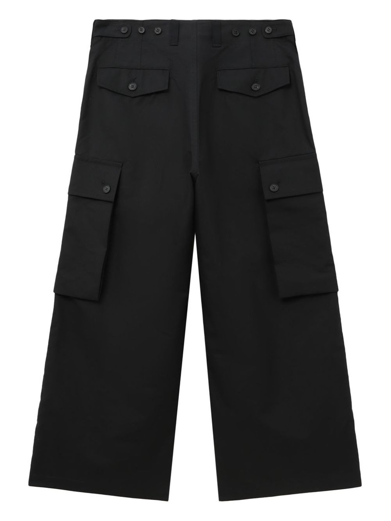cargo-pocket trousers 5