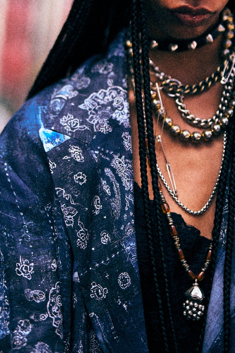 DOUBLE-BREASTED PEAK LAPEL RAGGED BLAZER 3