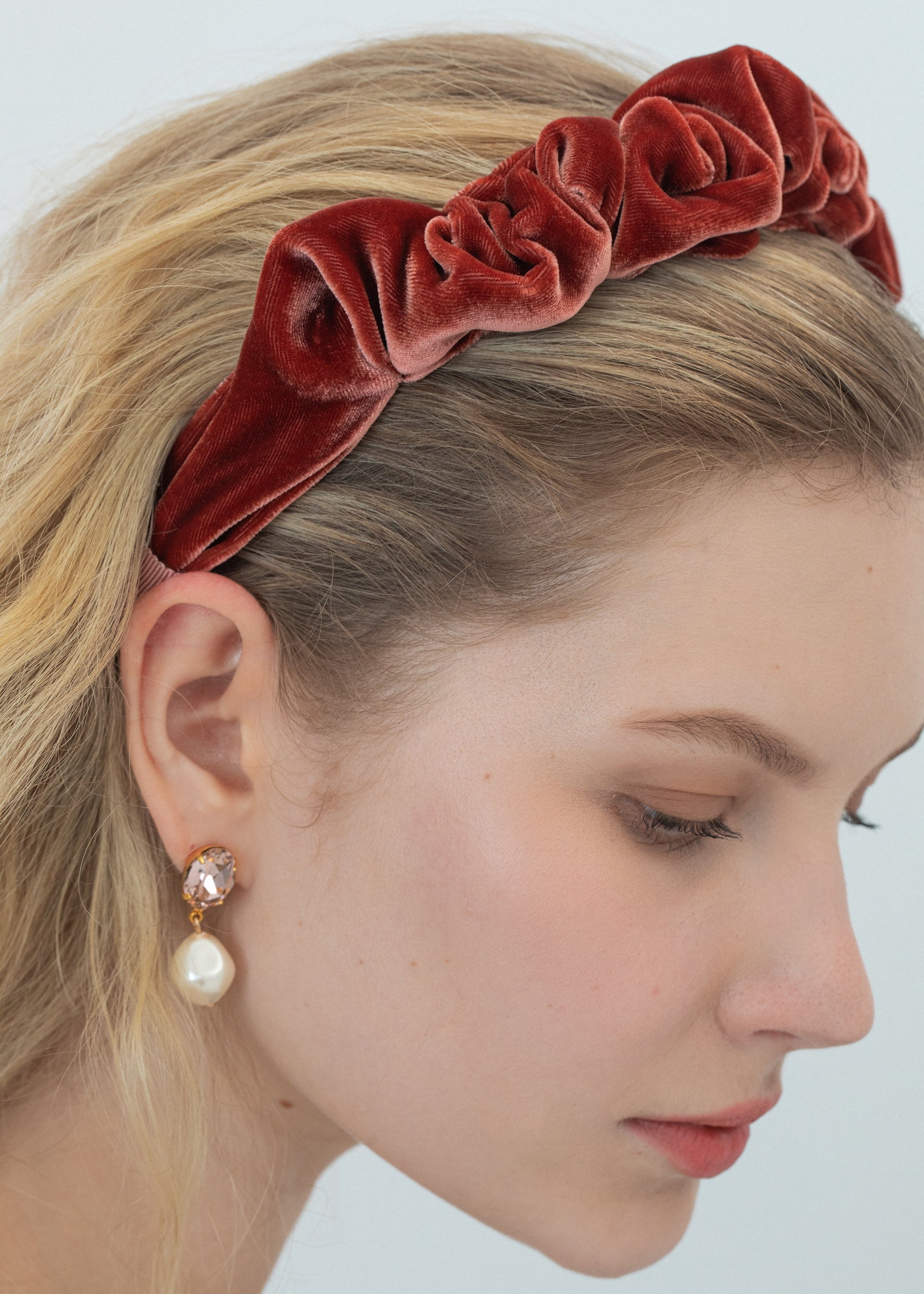 Lia Headband in Velvet - 3