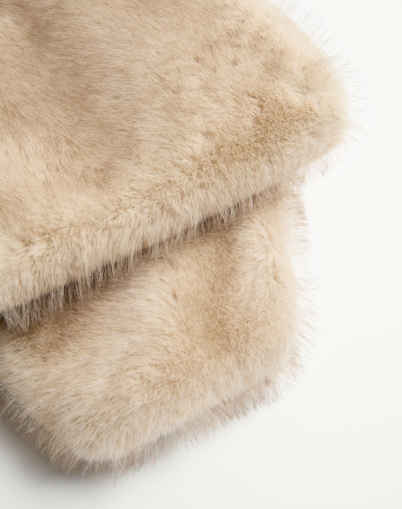 Valentino VALENTINO FAUX FUR SCARF outlook