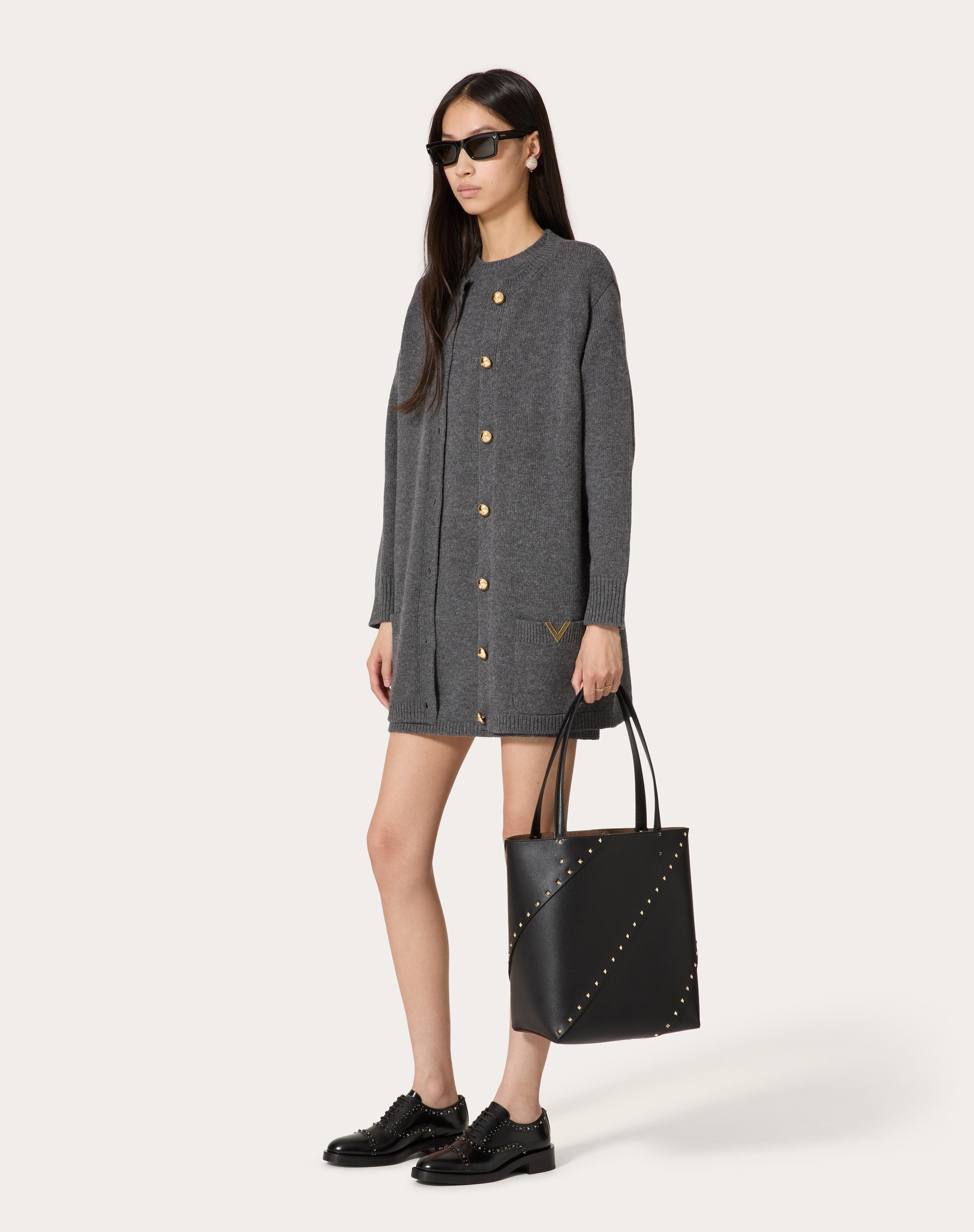 VALENTINO GARAVANI VALENTINO GARAVANI ROCKSTUD WISPY SHOPPING BAG IN CALFSKIN - 2