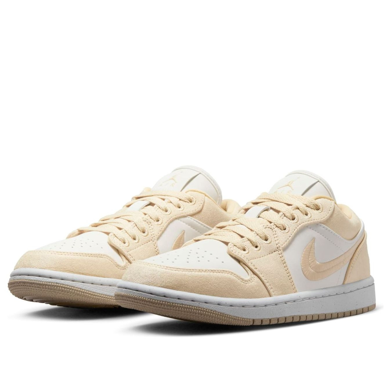 (WMNS) Air Jordan 1 Low SE 'Canvas - Team Gold' FN3722-701 - 3
