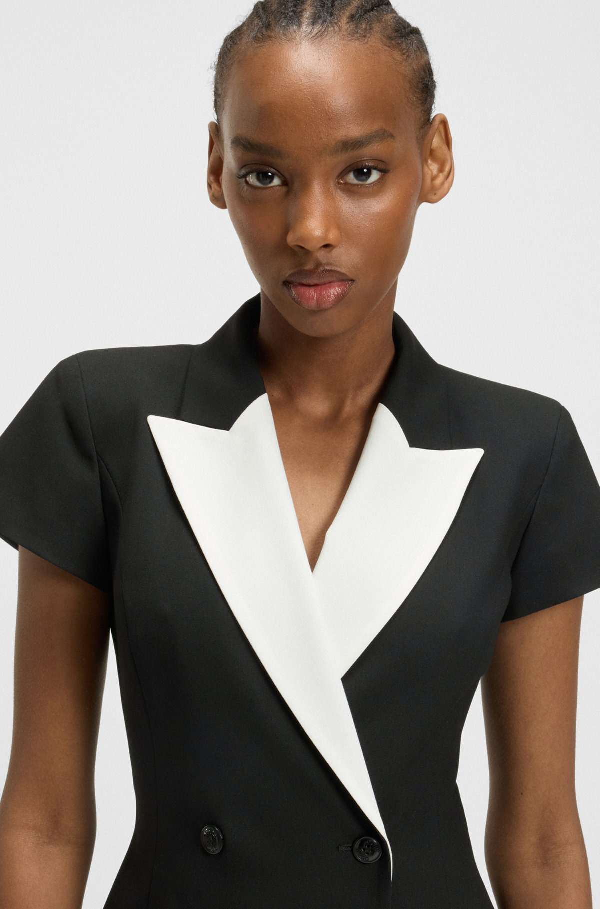 BLAZER-STYLE DRESS WITH CONTRAST LAPELS - 5