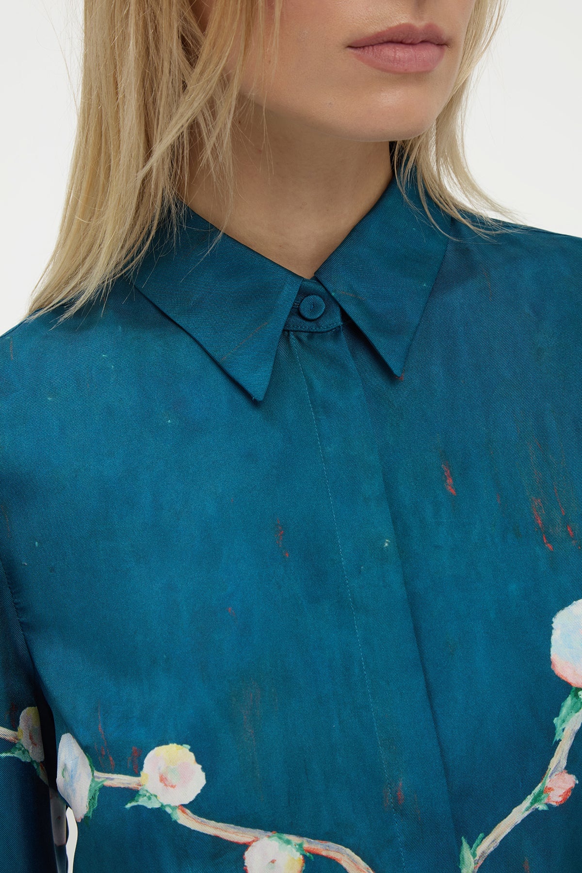 Henri Blouse in Blue Multi Printed Silk Twill - 5