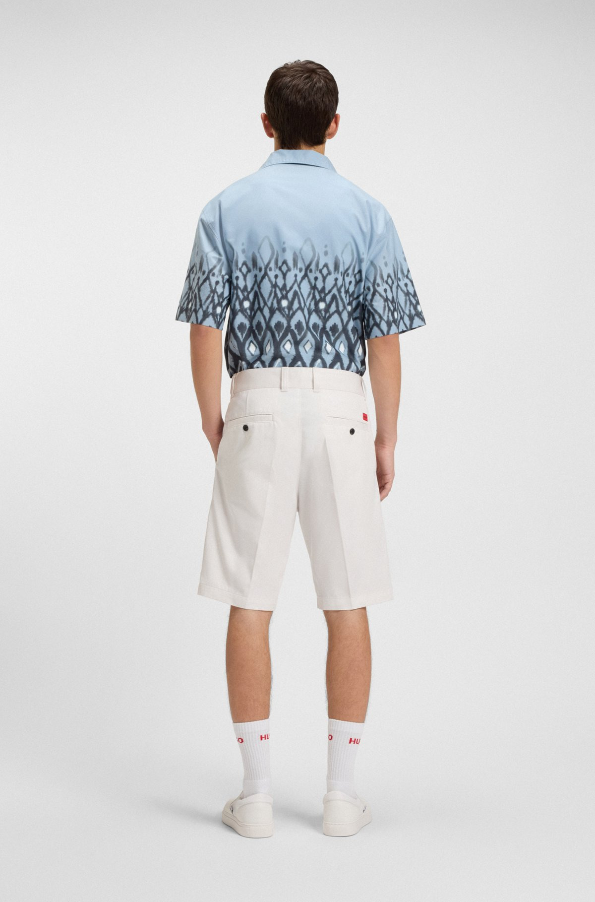 REGULAR-FIT SHORTS WITH SLIM LEG AND BUTTONED POCKETS - 4