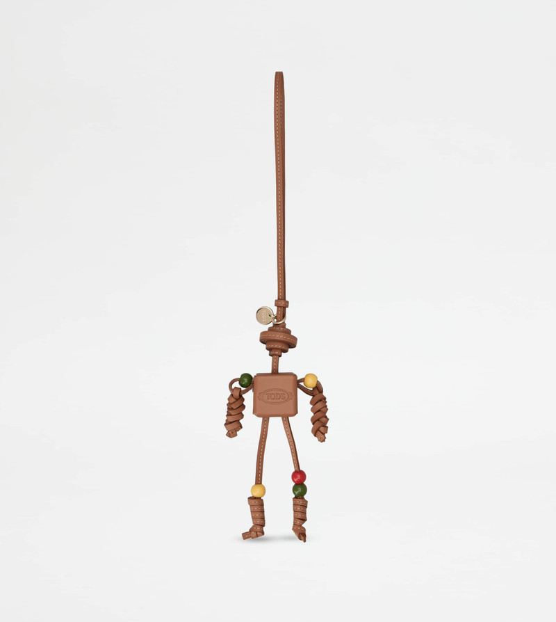 ROBOT CHARM IN LEATHER - BROWN 1