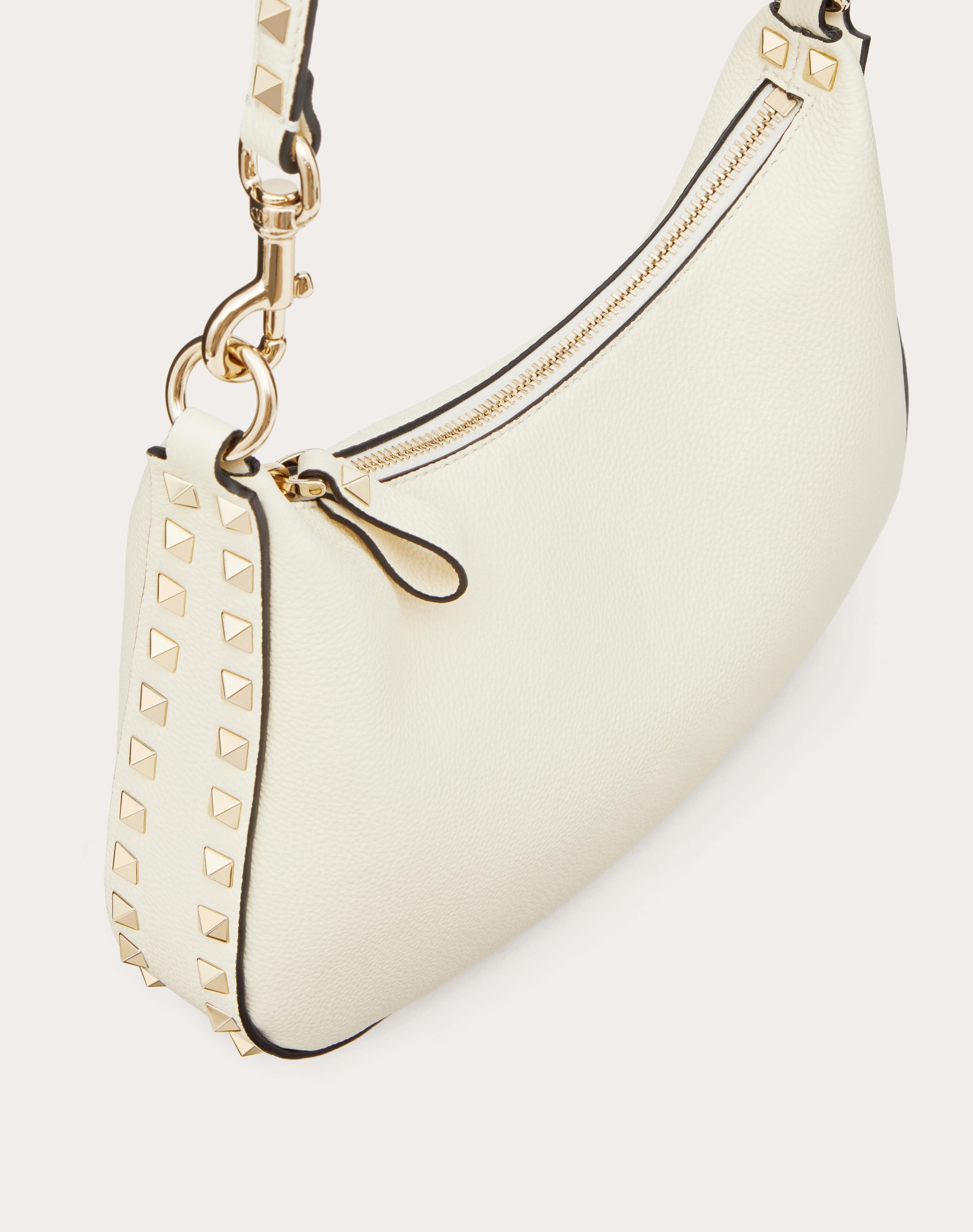 SMALL ROCKSTUD HOBO BAG IN GRAINY CALFSKIN - 8