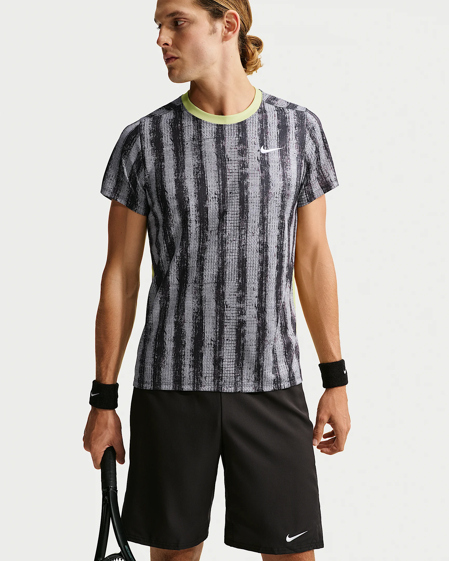 NikeCourt Victory Men's Dri-FIT Tennis Top - 1