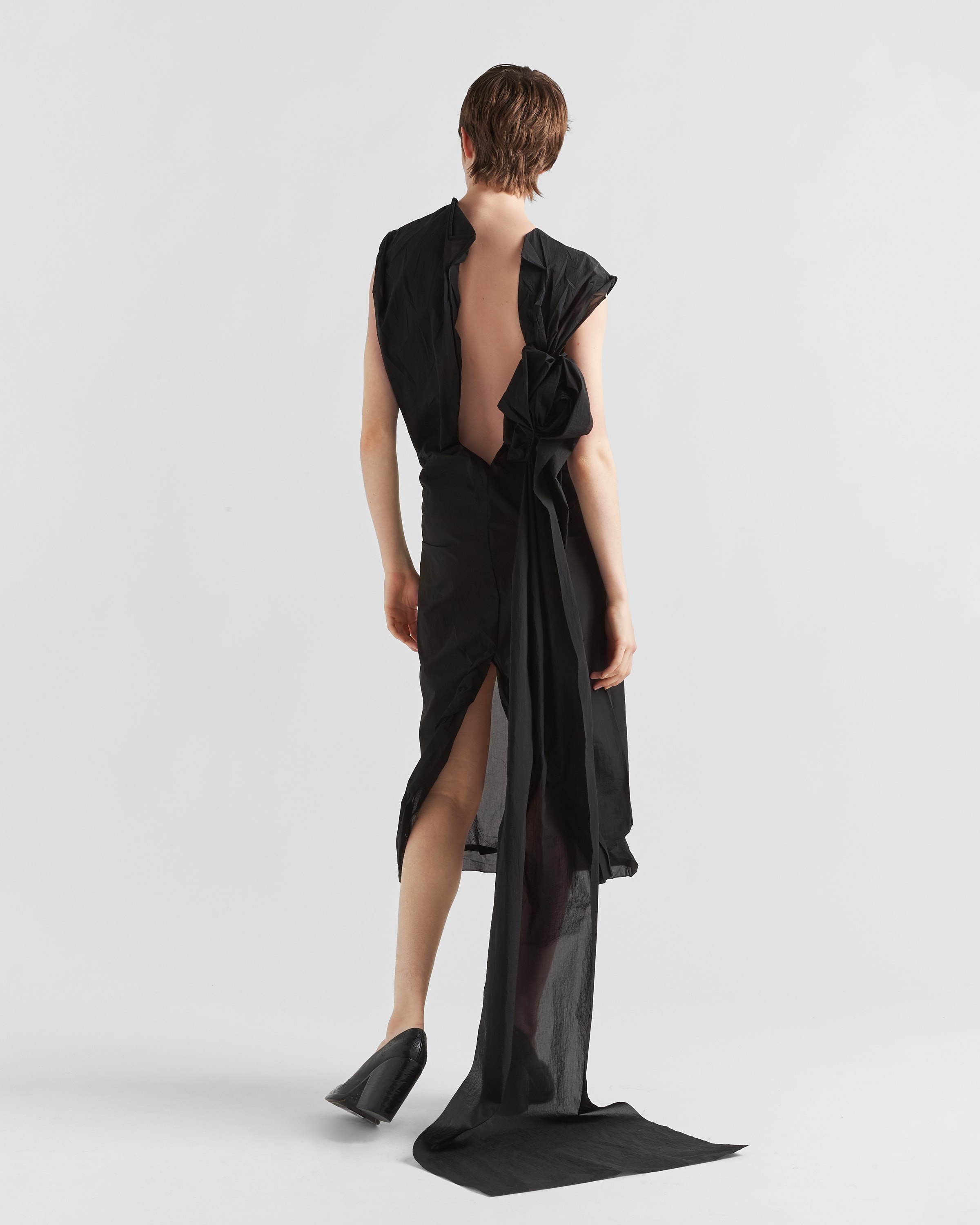 Nylon crepe dress with appliqué - 5