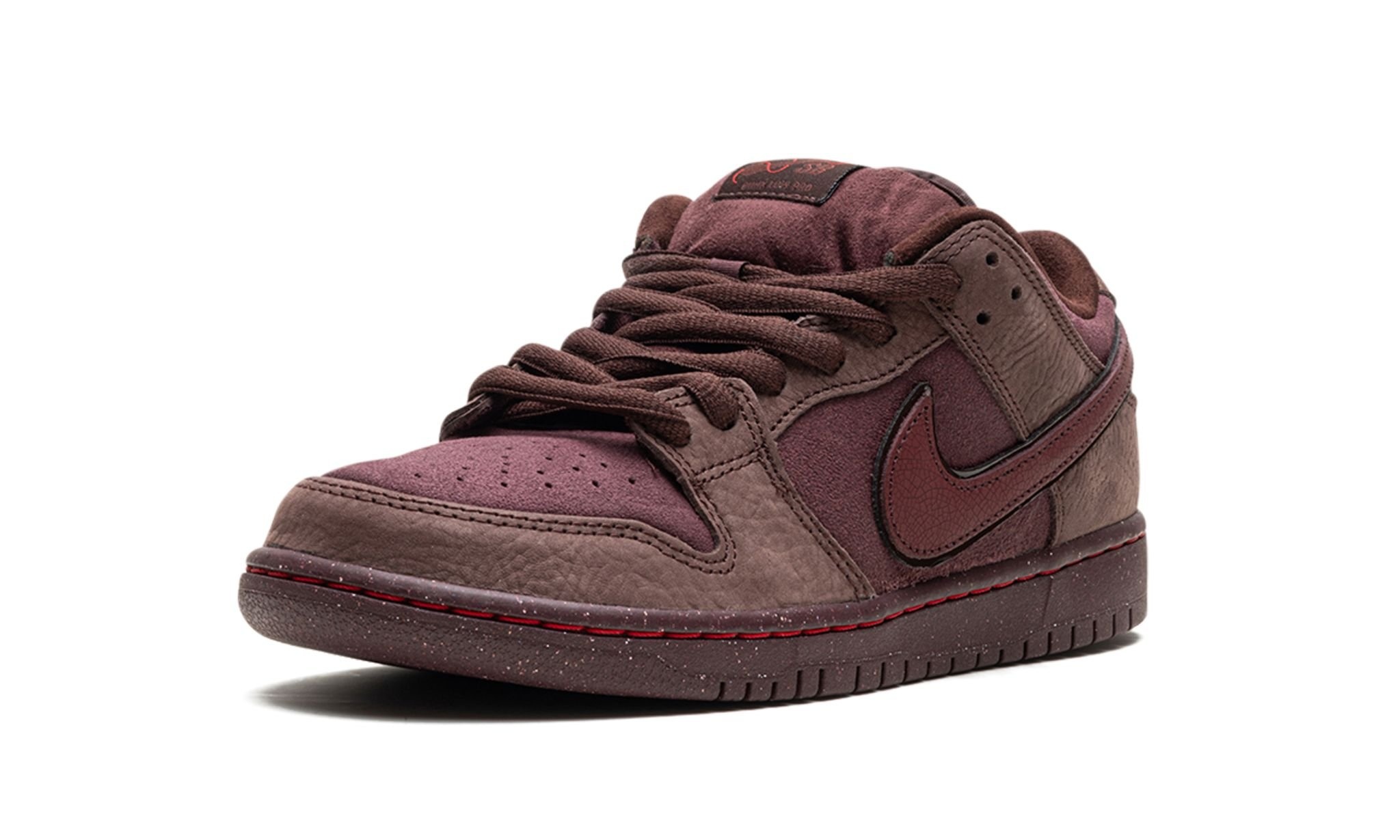 SB Dunk Low "City of Love" - 5