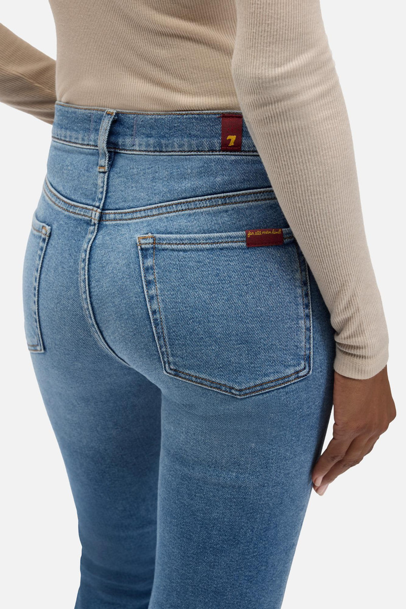 ROXANNE in Luxe Vintage 4