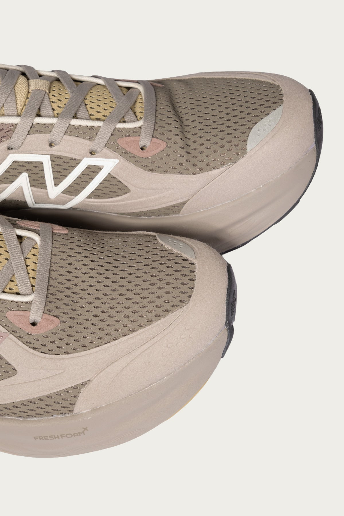 FF Trainer - Arid Stone/Earth Shadow - 6