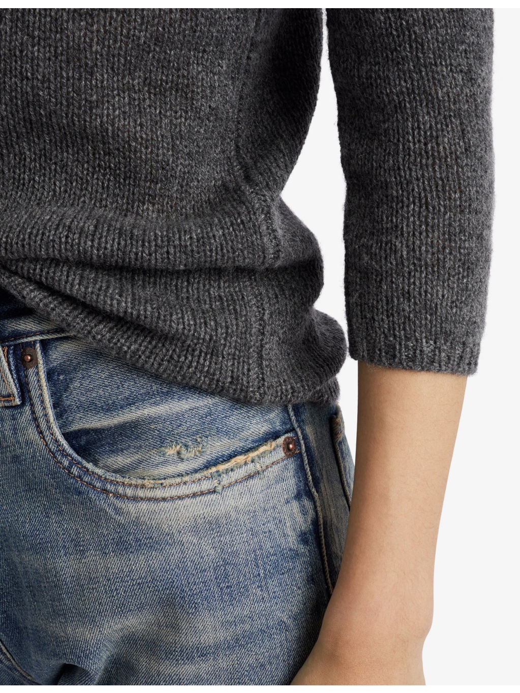 V-Neck Cashmere Knitted Jumper - 6