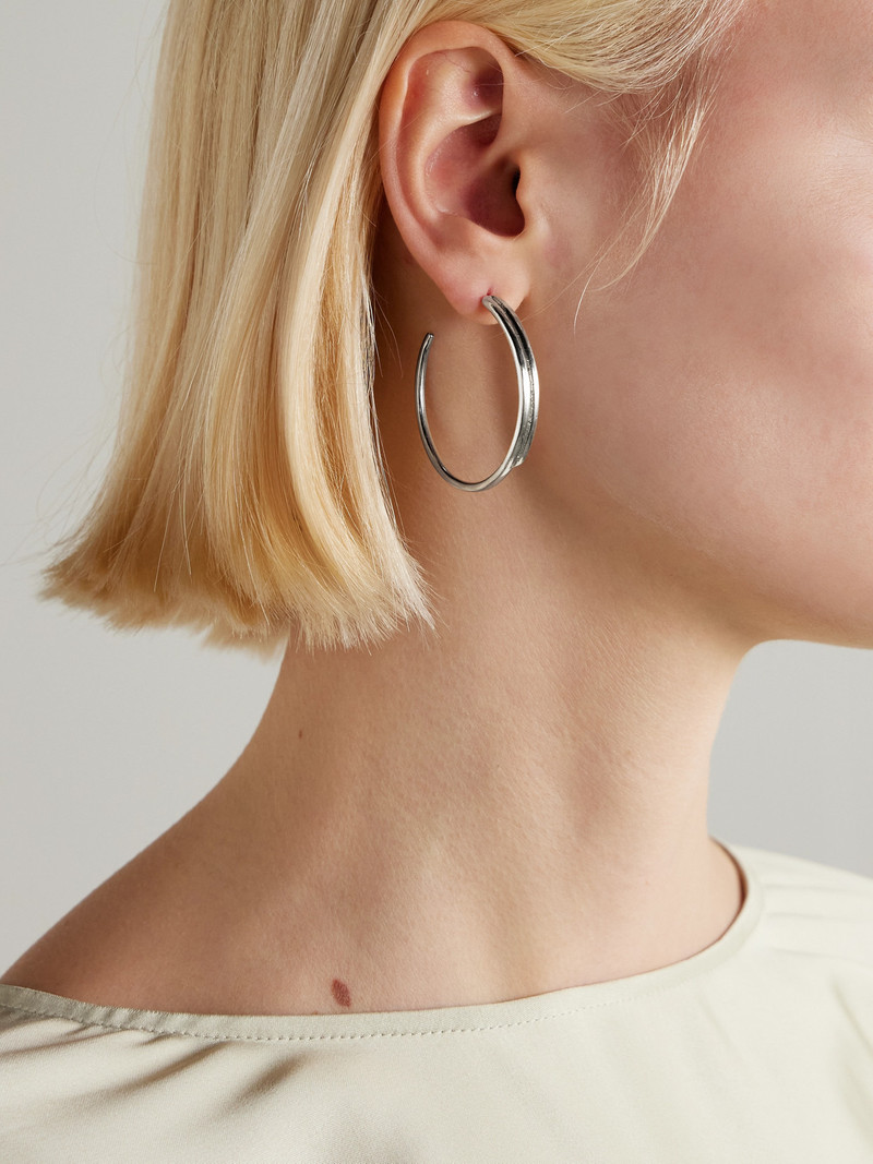 YSSO Queen Silver Hoop Earrings outlook