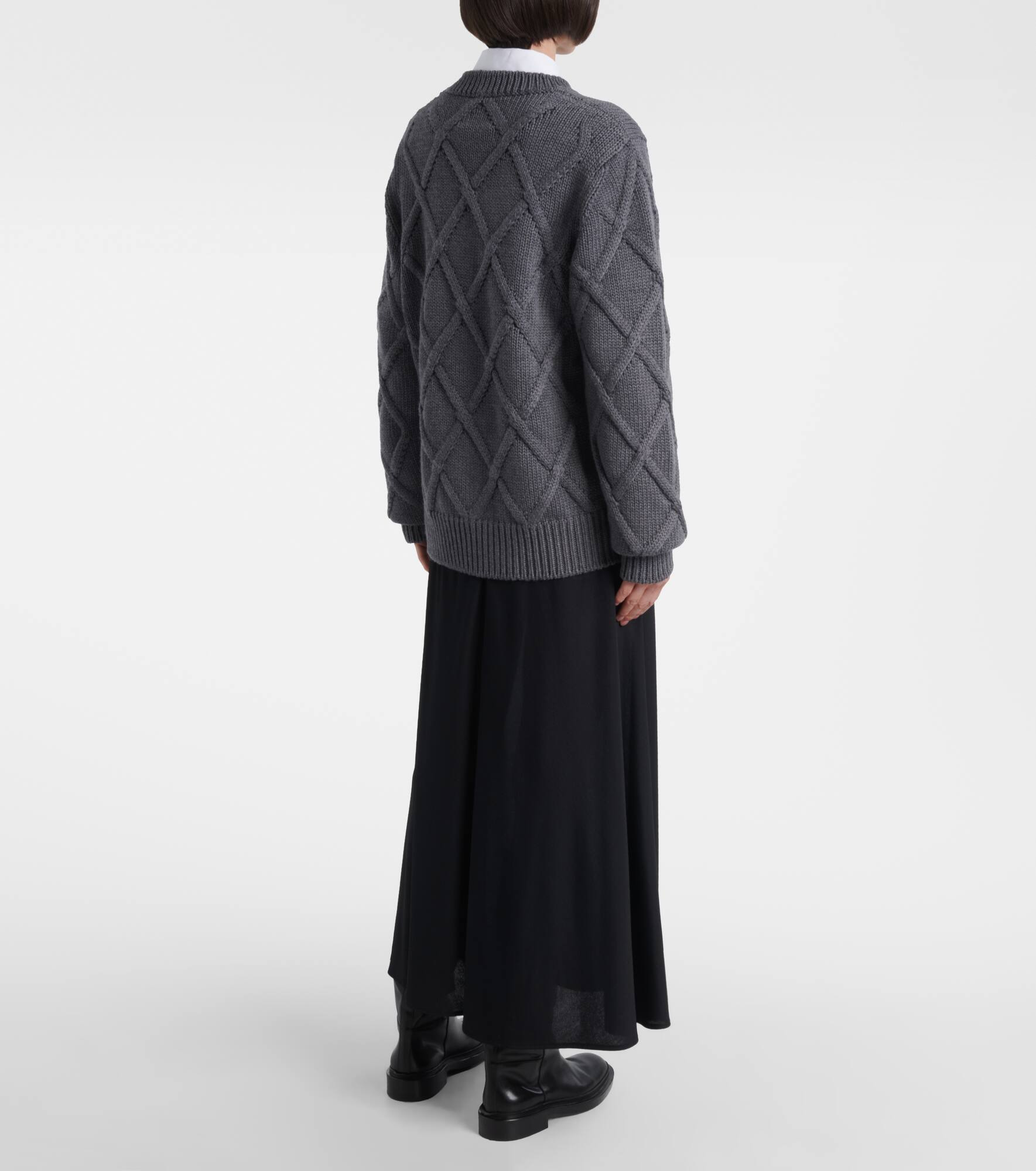 Cable-knit virgin wool sweater - 3