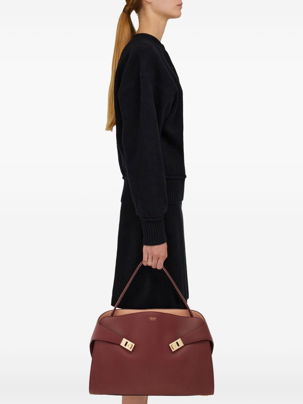 L Hug shoulder bag - 3
