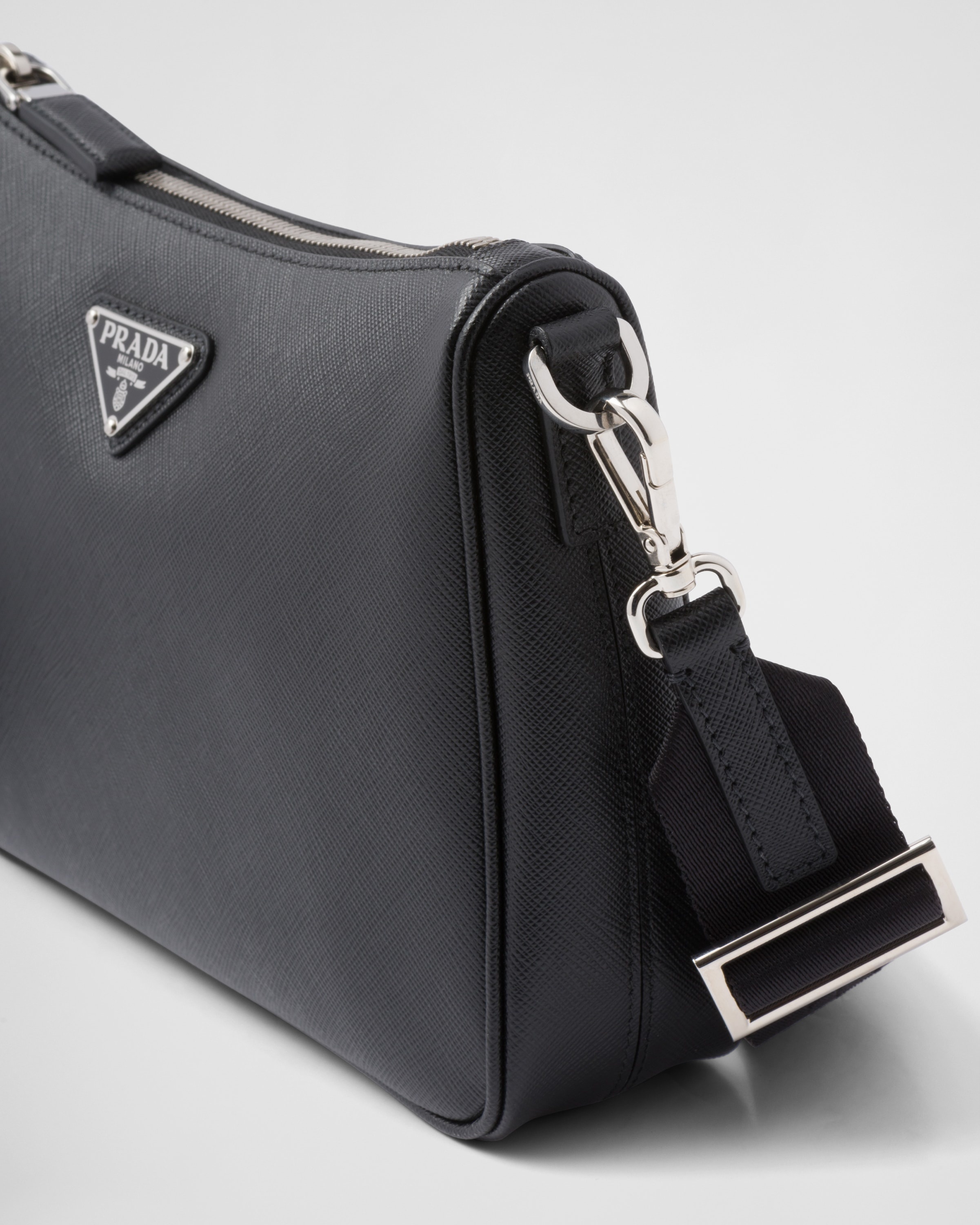 ショルダーバッグ PRADA SAFFIANO TRAVEL SHOULDER BAG\t2VH113DMP\t9Z2\tF0002\tNERO Marble Gray Saffiano Leather Shoulder Bag | PRADA