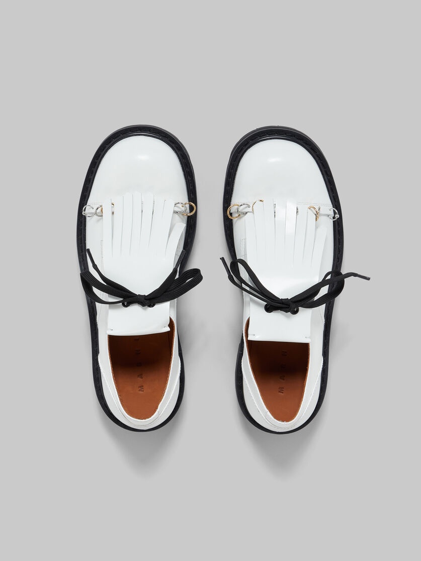 WHITE LEATHER DERBY SHOE WITH MAXI FRINGE - 4
