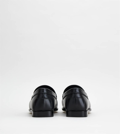 Tod's LOAFERS IN LEATHER - BLACK outlook