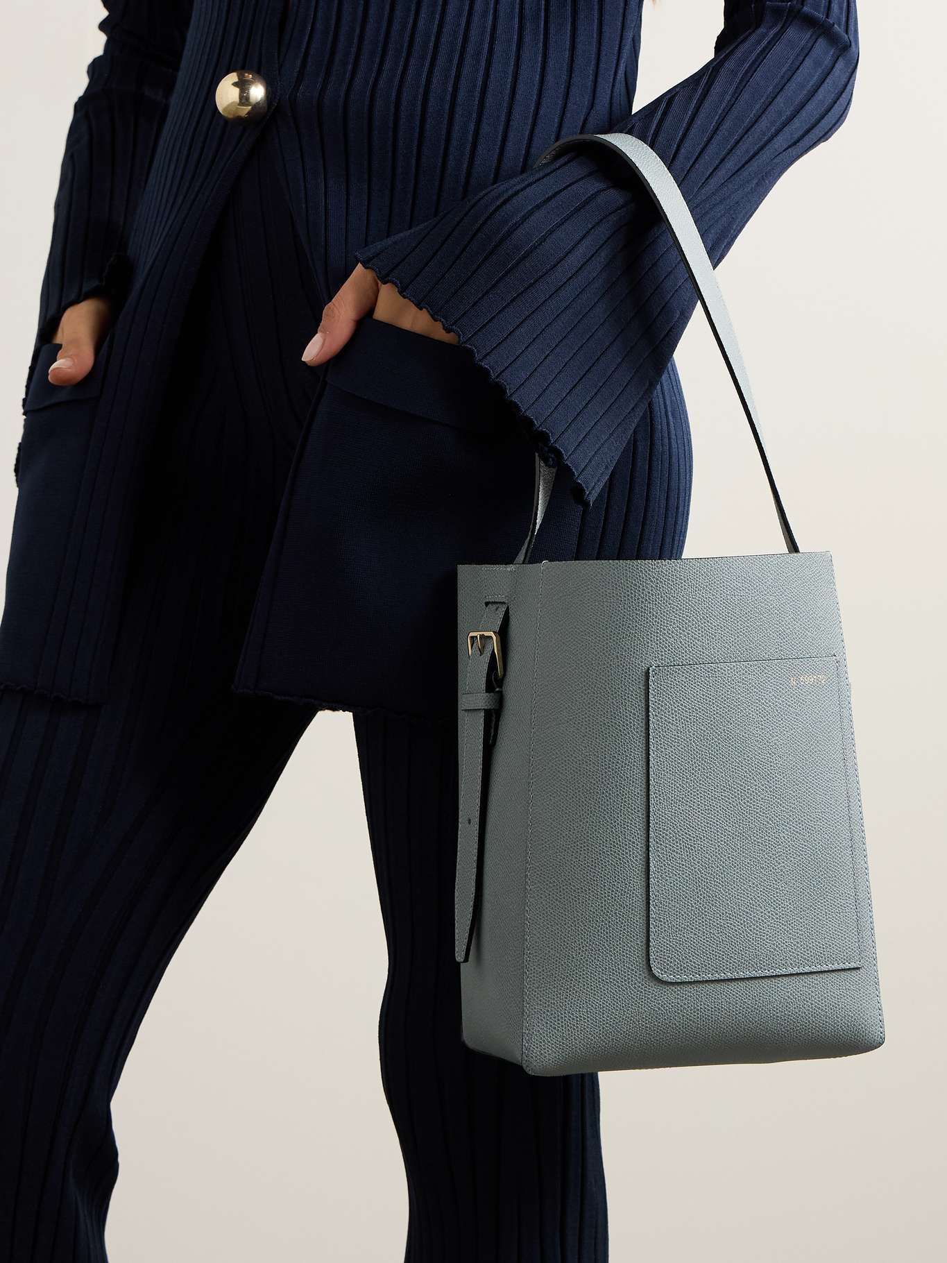 Small textured-leather bucket bag - 2