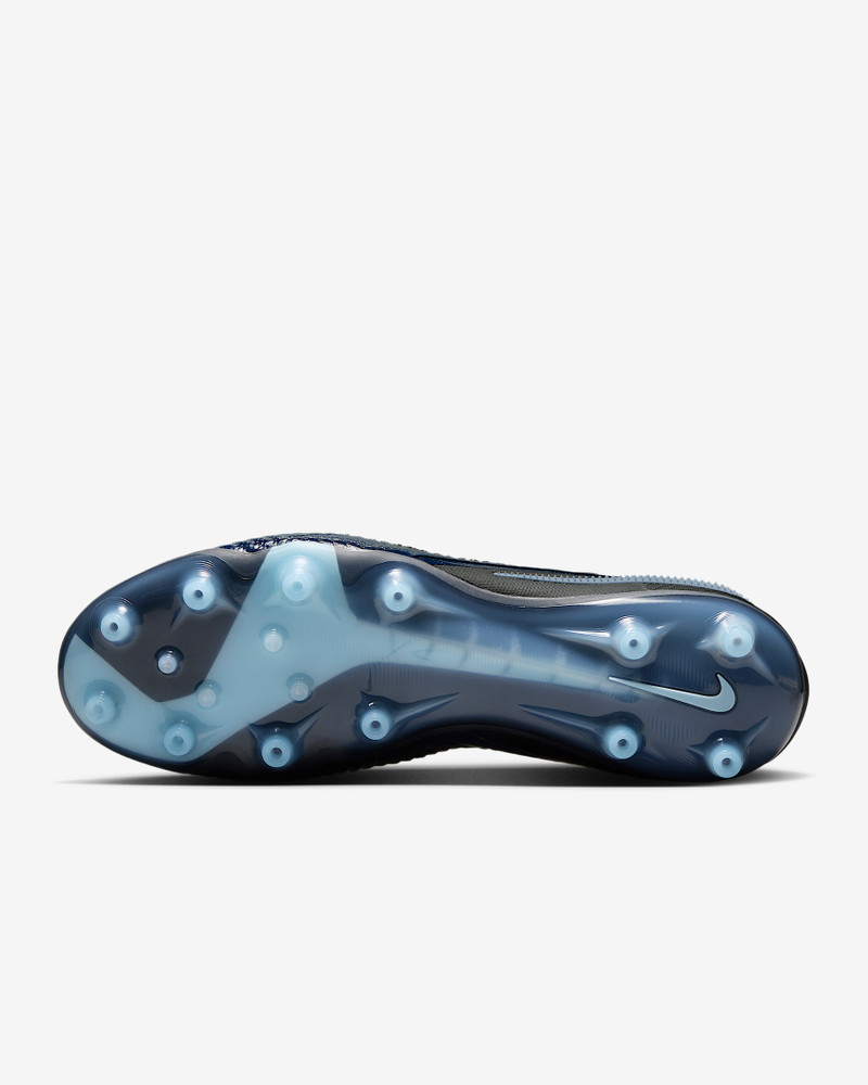 Nike Nike Phantom 6 Low Elite Artificial-Grass Soccer Cleats outlook