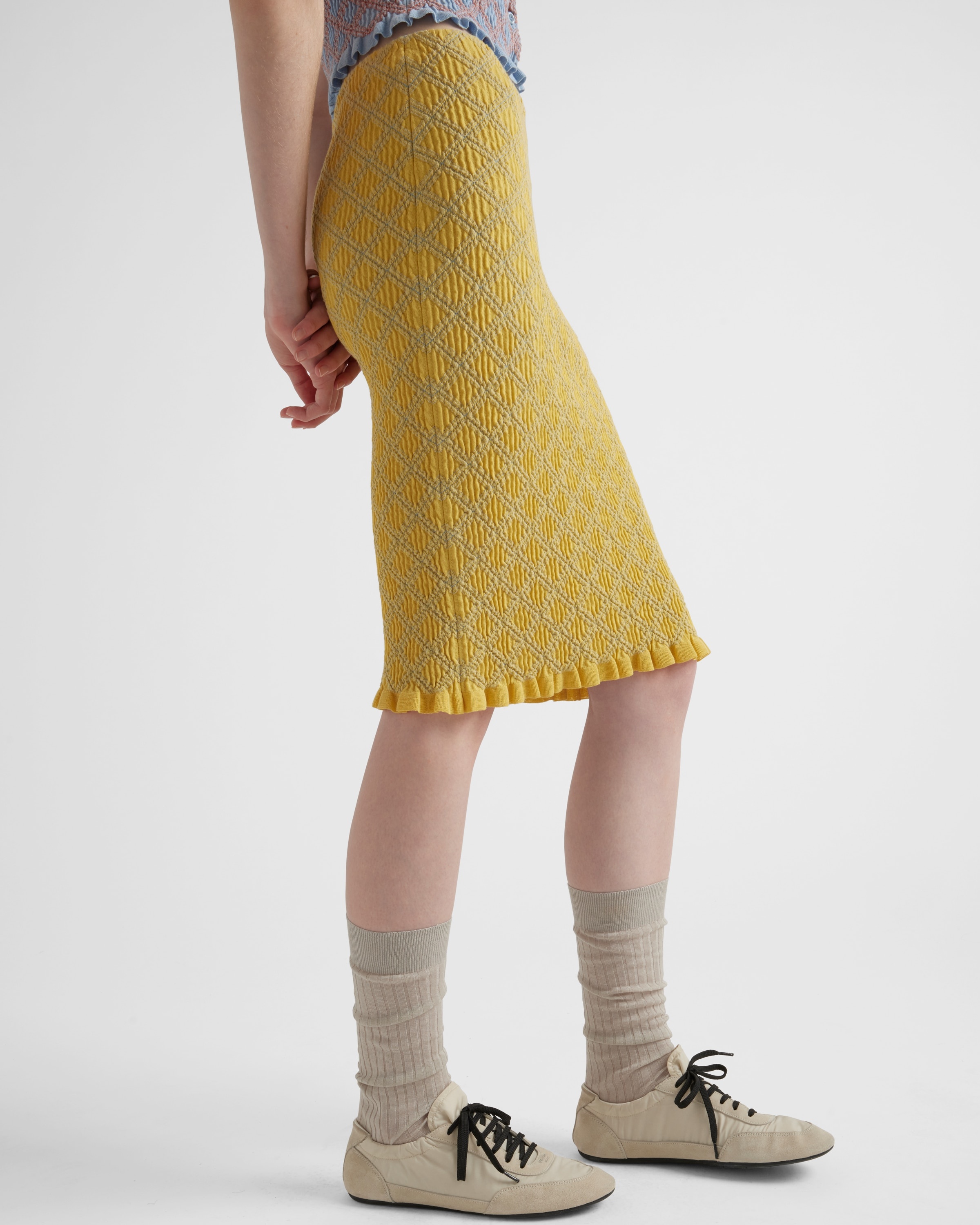 【関税込み】PRADA Cotton twill skirt Belted cotton twill pencil skirt in beige - Prada | Mytheresa